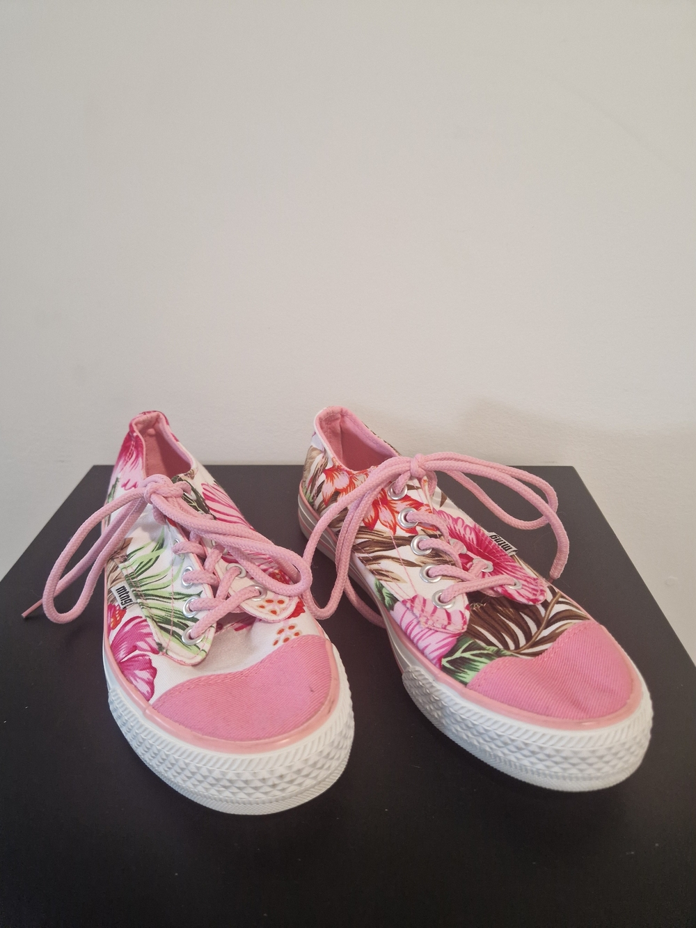 MTNG Pink Floral Low-Top Sneakers